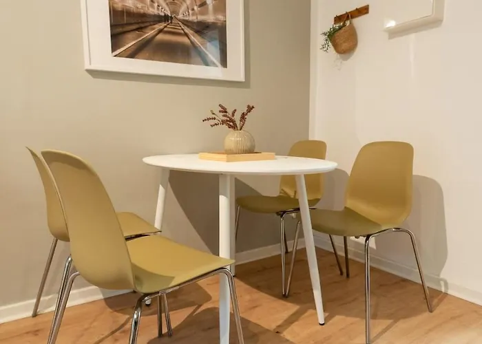 Hamburg City Apartment For 4
